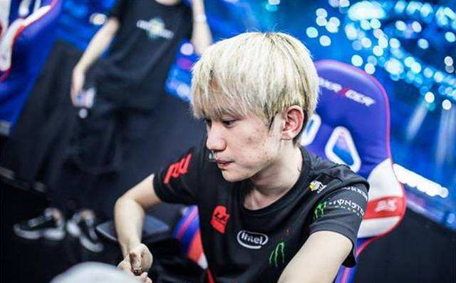 阔的舞台 阔的舞台