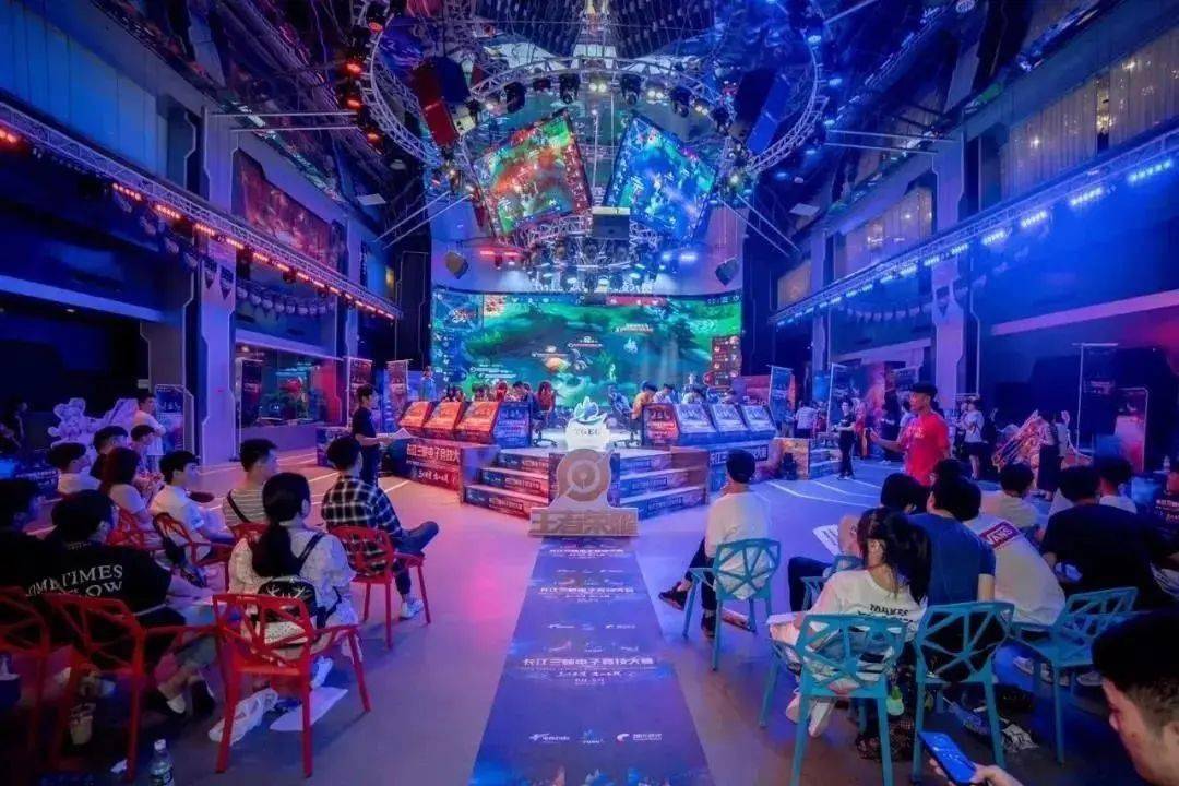 迷和评论员 迷和评论员