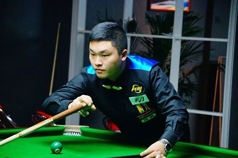 鹿队与亚特 鹿队与亚特